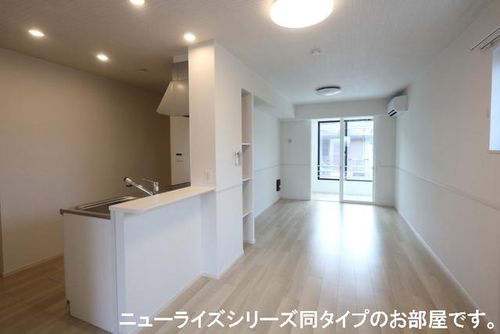 プランタンコートⅥ101の居間