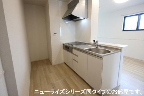 プランタンコートⅥ101のキッチン