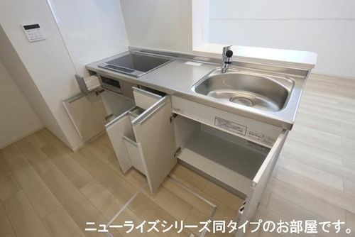 プランタンコートⅥ101のキッチン