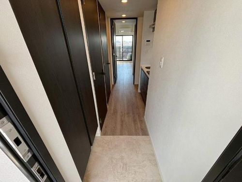 S-RESIDENCE尾頭橋clarity201の玄関