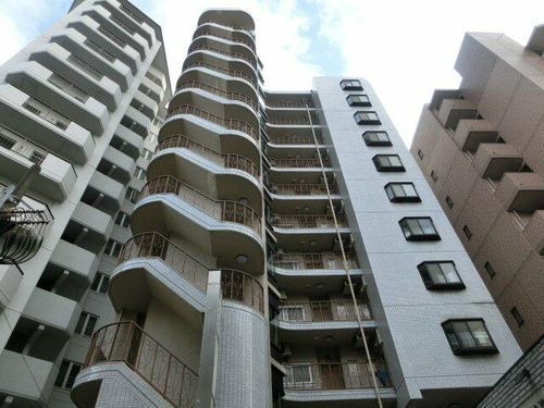 グランドールシャトー802の外観