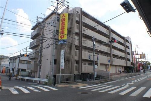 奥野マンション103の外観
