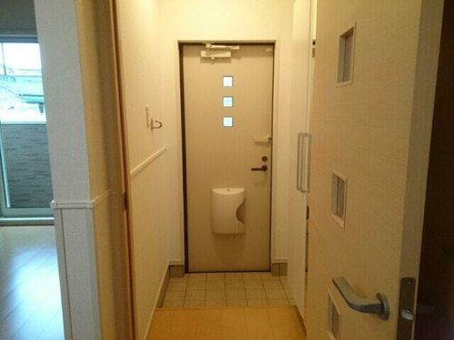 大阪府堺市東区日置荘西町5丁(アパート)の賃貸物件の玄関