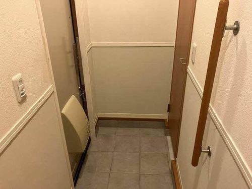 シャーメゾン曙光(ショコウ)0102の玄関