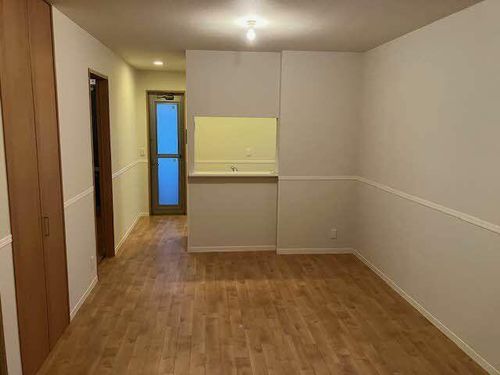 シャーメゾン曙光(ショコウ)0102の居間