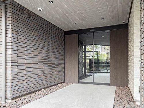 シャトードール プレミア0103の玄関