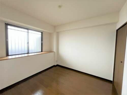 レジデンスコマイ0505の居間