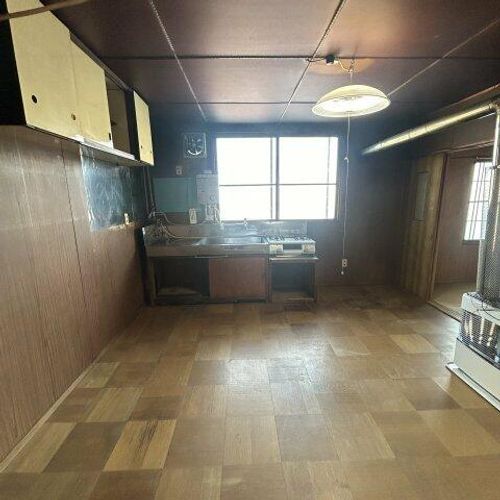 千葉アパートの居間