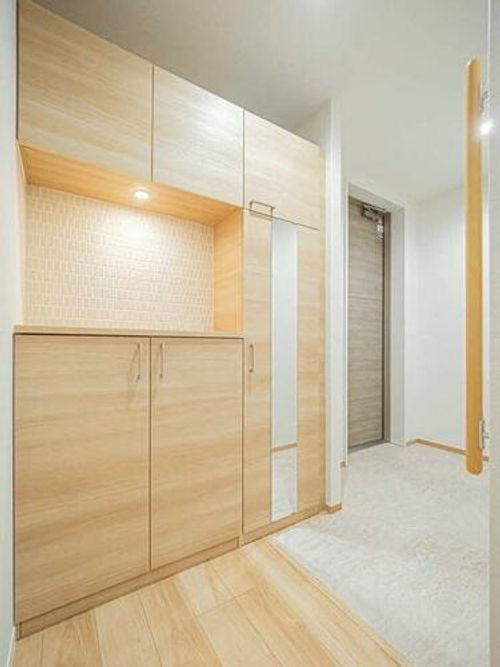 セレンディピティ アトレ0203の玄関