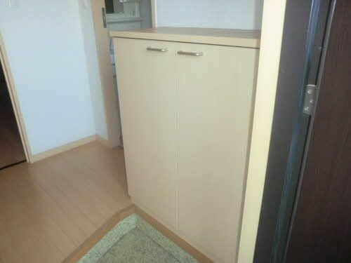 シャーメゾンひえ島0101の玄関