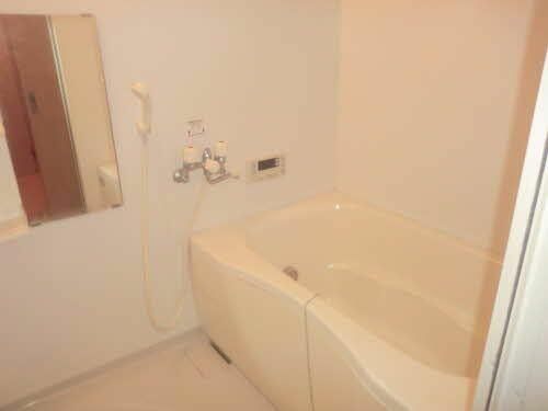 シャーメゾンひえ島0101の風呂