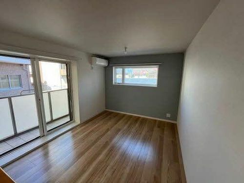 シャーメゾン・ピーノ0202の居間