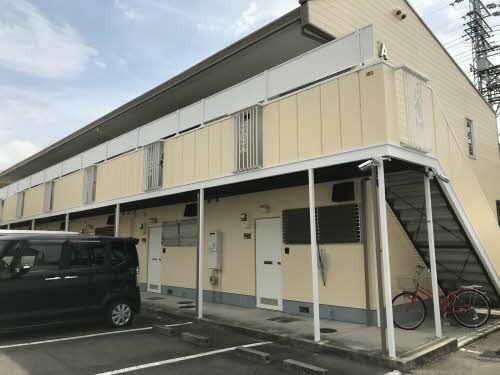 神内ハイツA棟A105の外観