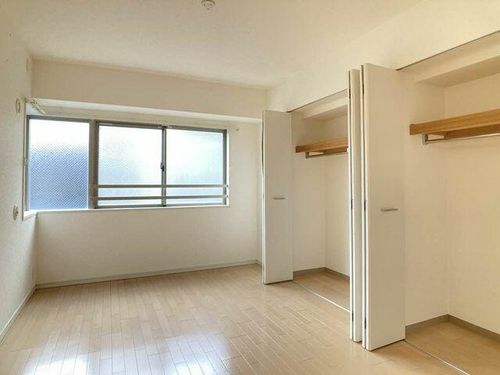 エスティメゾン上町台0304の居間