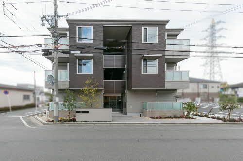 冬青コート0302の外観