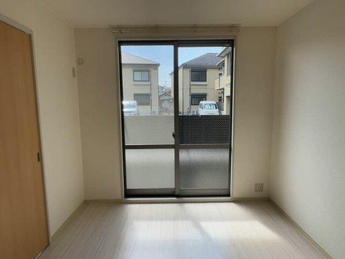 グレイス21D棟E棟E101の居間