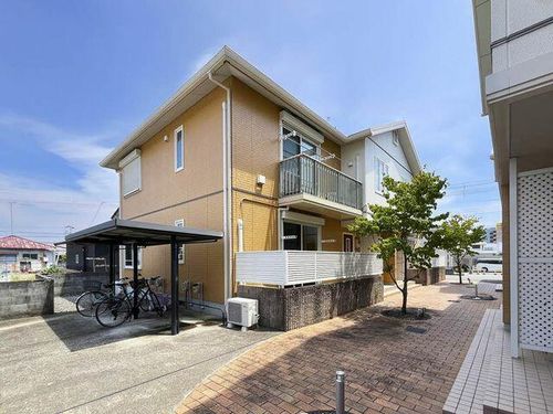 シャーメゾン秋月0105の外観