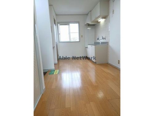 ハイツKOYAMAの居間