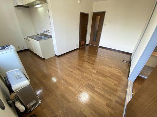 アーバンパレス雅207の居間