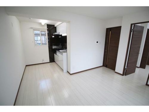 セゾンクレール昭和の居間