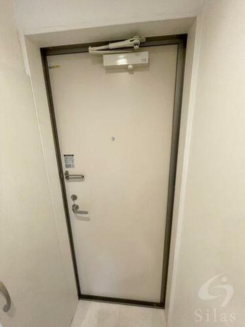 エクル中芝町の玄関