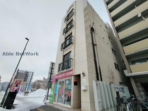 シュペールシャトー505の外観