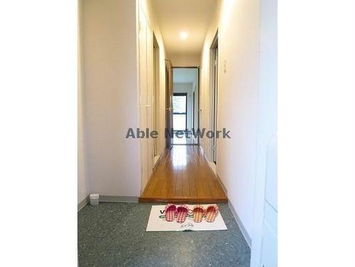 グリーンヒル寺ヶ池205の玄関