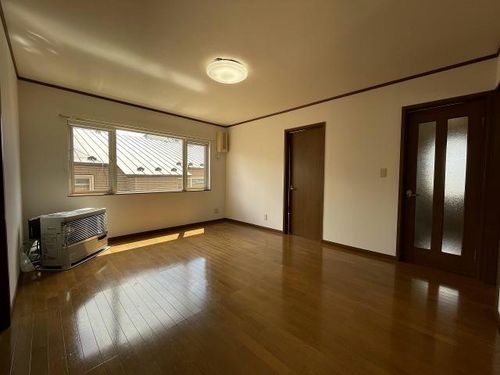 パオス湯川2Fの居間