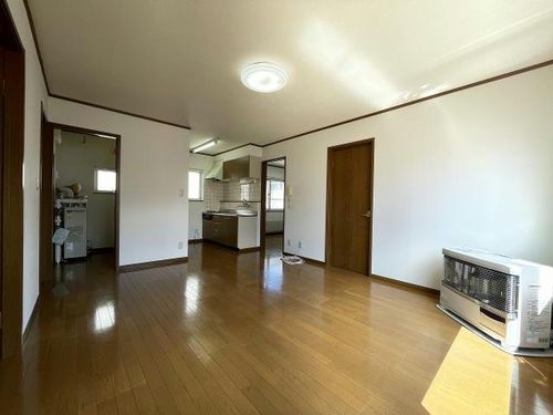 パオス湯川2Fの居間