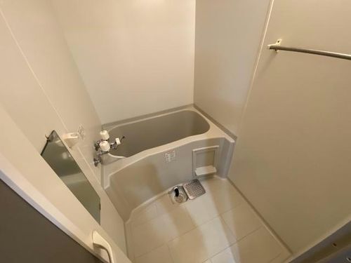 ピュアパレス豊川201の風呂