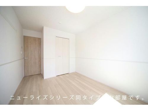 プティ フォレスタ柏原Ⅱの内装