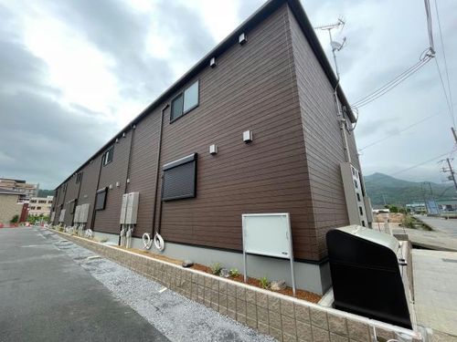 プティ フォレスタ柏原Ⅱの外観