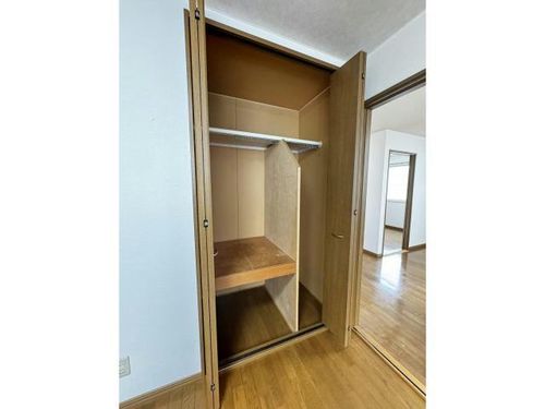 本通1丁目13番 一棟二戸の内装