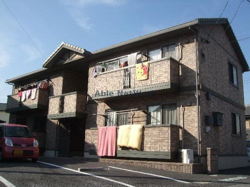 ルミエール植出の外観