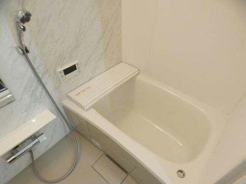 愛知県刈谷市東陽町3丁目(アパート)の賃貸物件の風呂