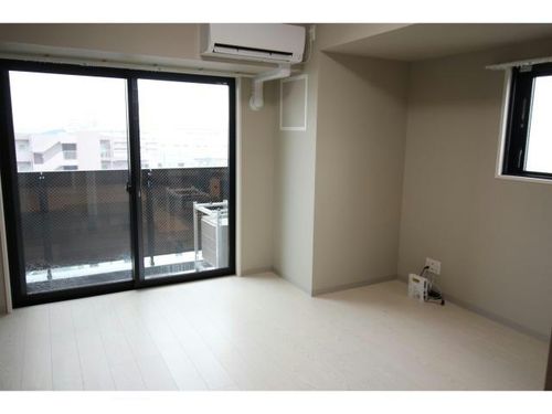 プロシード新安城の居間