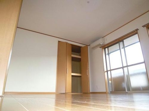 ウエストリバー108の内装