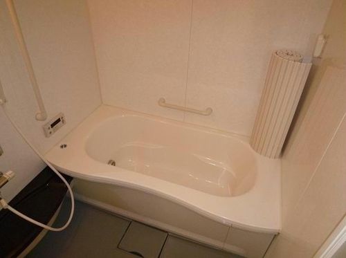 ウエストリバー108の風呂