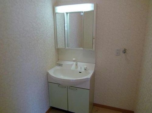 ウエストリバー108の内装