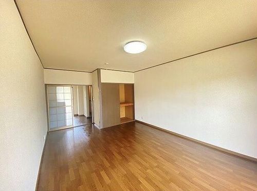 エブリワン西棟の居間