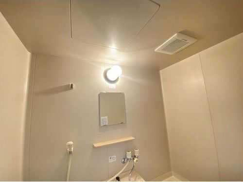 エブリワン西棟の内装