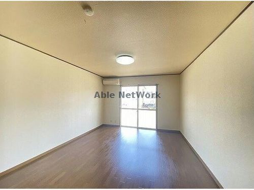 エブリワン西棟の内装