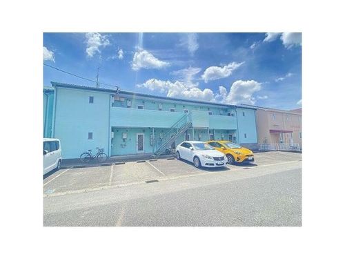 エブリワン西棟の外観