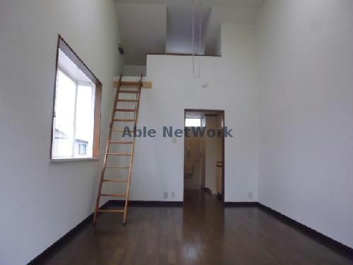 クレーバームーン205の居間