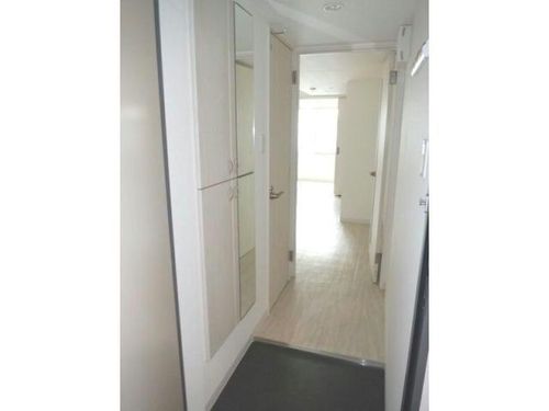 フラットJ南郷通の玄関