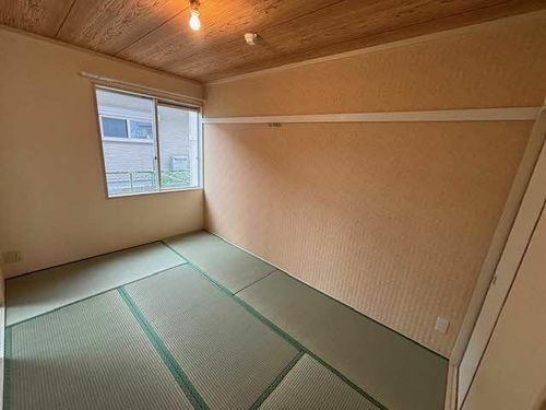 フレグランス旭0106の居間