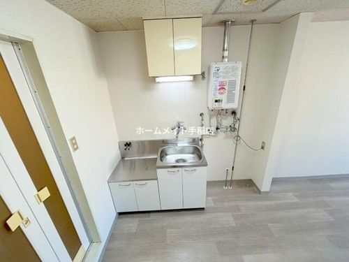 北海道札幌市手稲区前田六条16丁目(アパート)の賃貸物件のキッチン