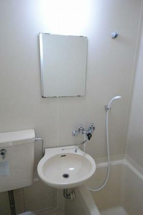 メゾンド亜地路義の内装