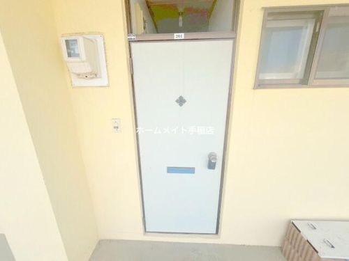 北海道札幌市手稲区西宮の沢四条1丁目(アパート)の賃貸物件の玄関