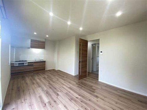 カレッジヒルズ A棟の居間